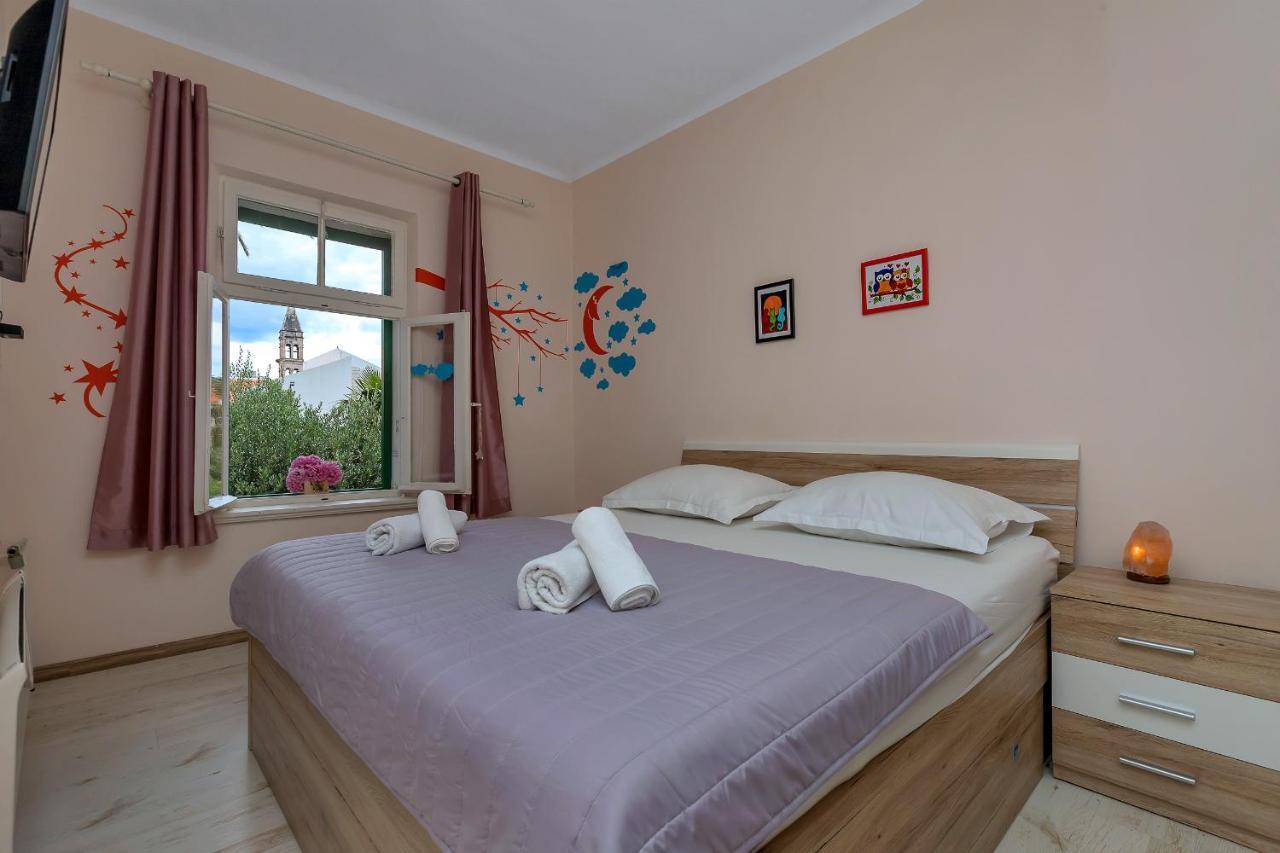 Apartman Montana, Town Centre Макарська Екстер'єр фото