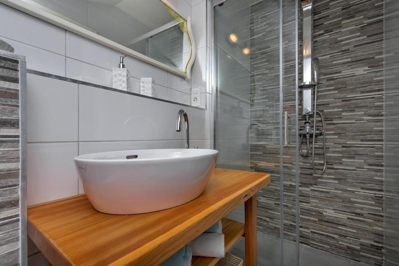 Apartman Montana, Town Centre Макарська Екстер'єр фото