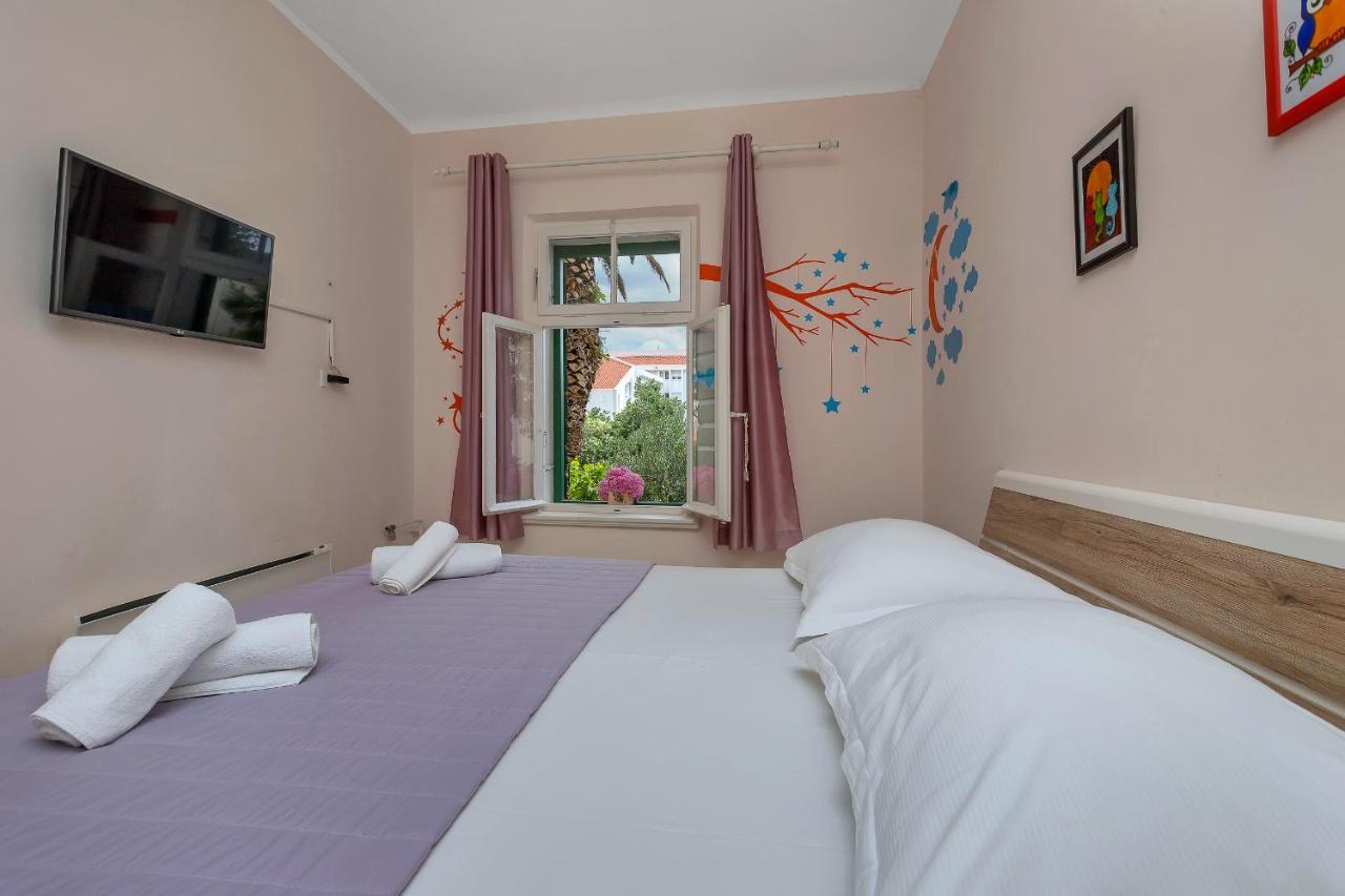 Apartman Montana, Town Centre Макарська Екстер'єр фото